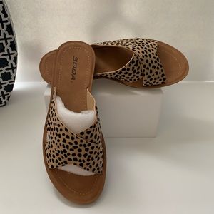 Soda Cheetah Print Sandal size 6,7,7.5,8 8.5 lightweight .NWOT